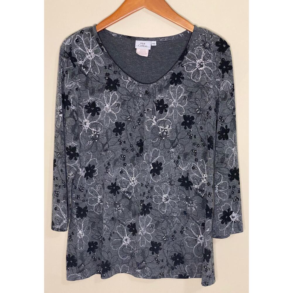 Hot Cotton Top Womens XL Gray with Black & Silver Floral Print USA 3/4 Sleeve